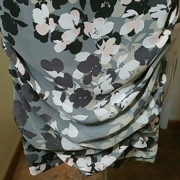 EXPRESS gray floral amazing dress - Picture 3 of 8